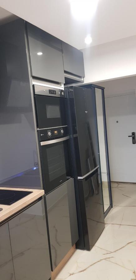 Centar 5 Star Appartement Kraljevo Buitenkant foto