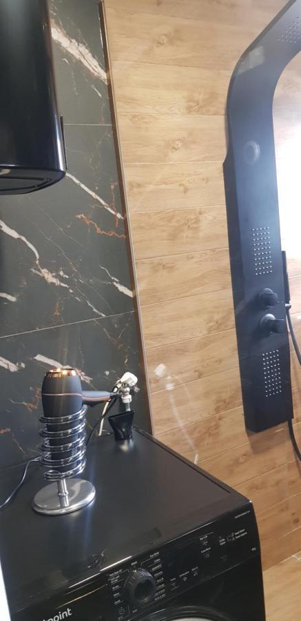Centar 5 Star Appartement Kraljevo Buitenkant foto