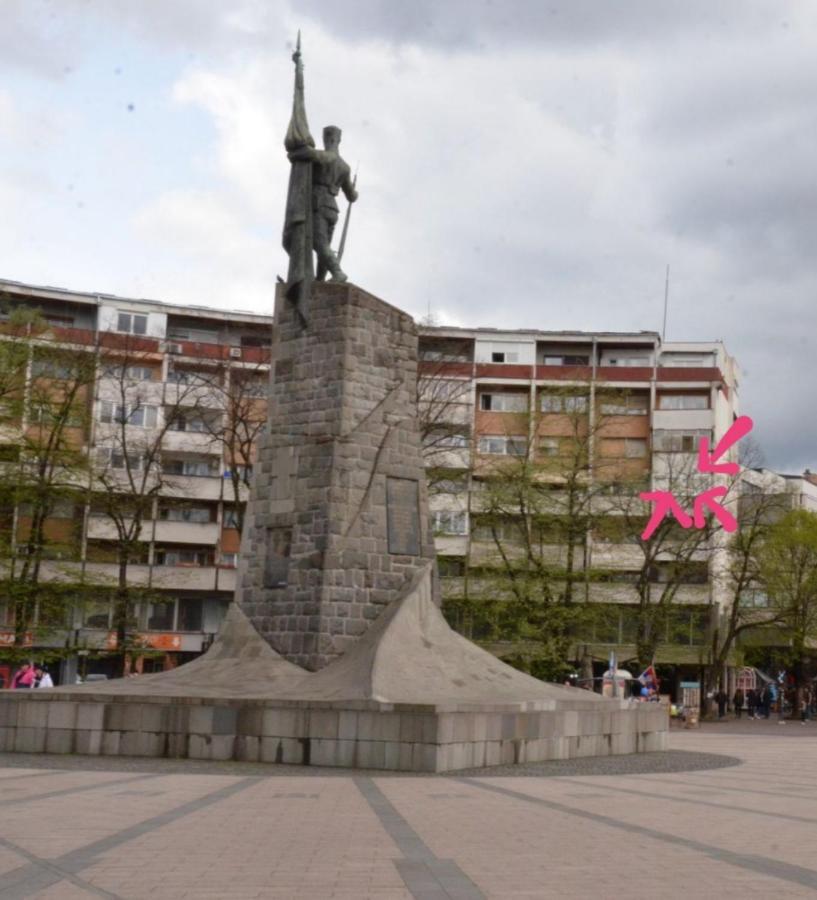 Centar 5 Star Appartement Kraljevo Buitenkant foto