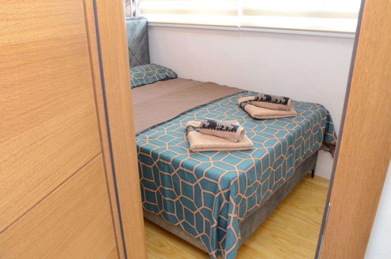 Centar 5 Star Appartement Kraljevo Buitenkant foto